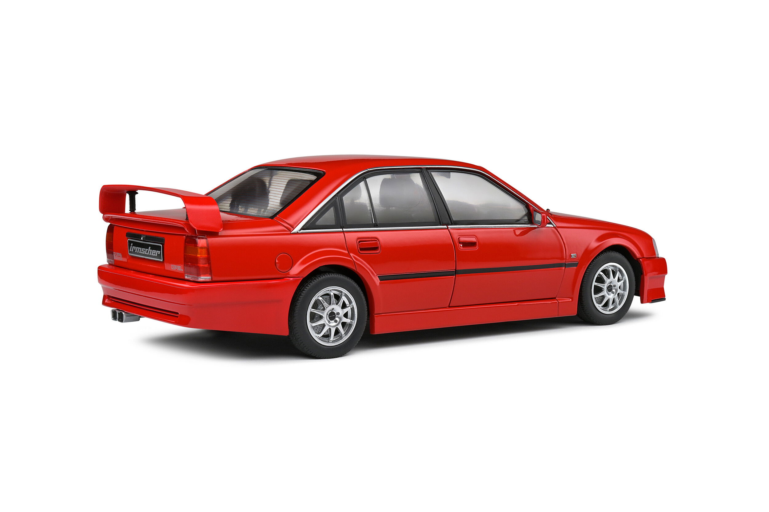 1-18-opel-omega-3000-24v-red-1990-04