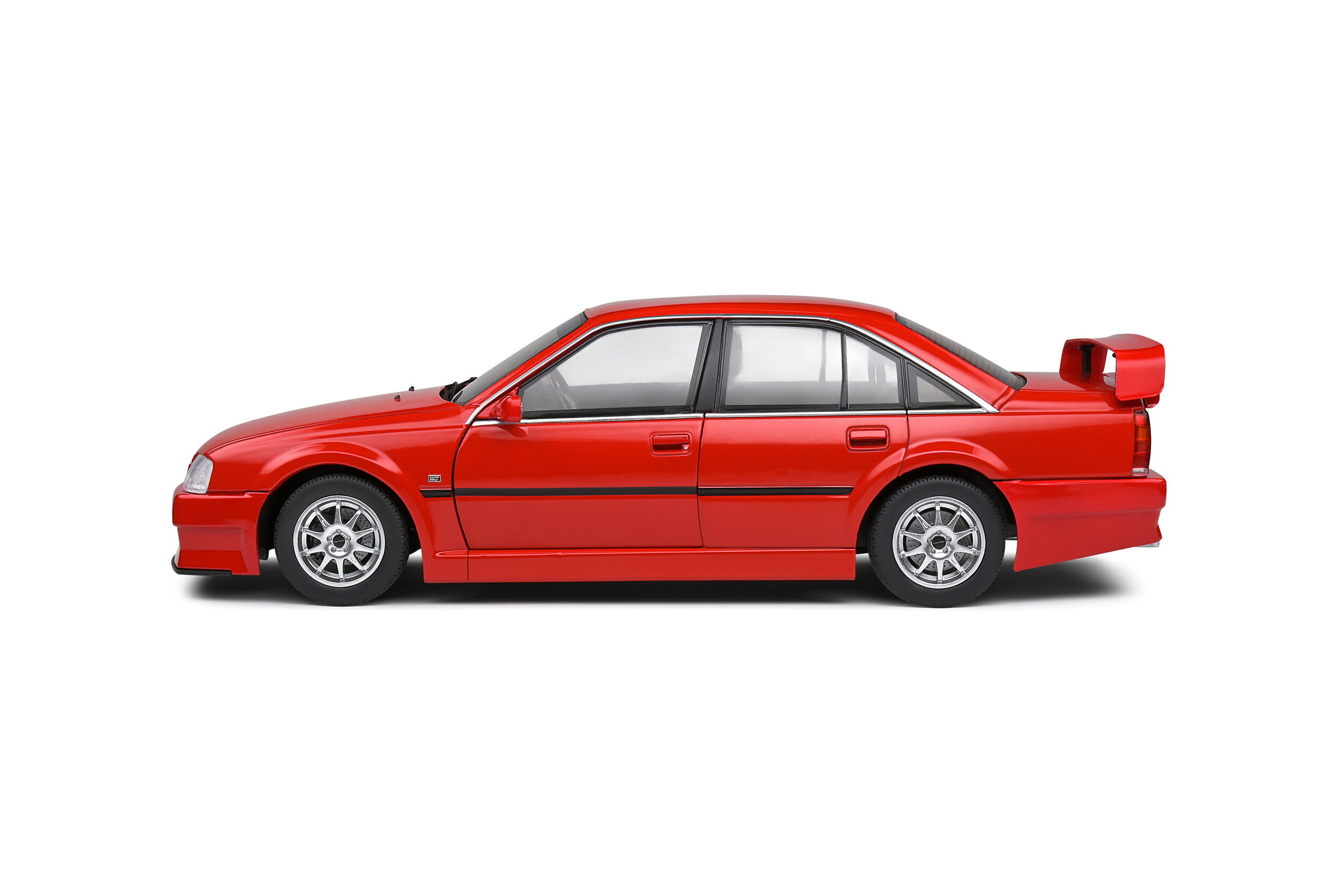 1-18-opel-omega-3000-24v-red-1990-02